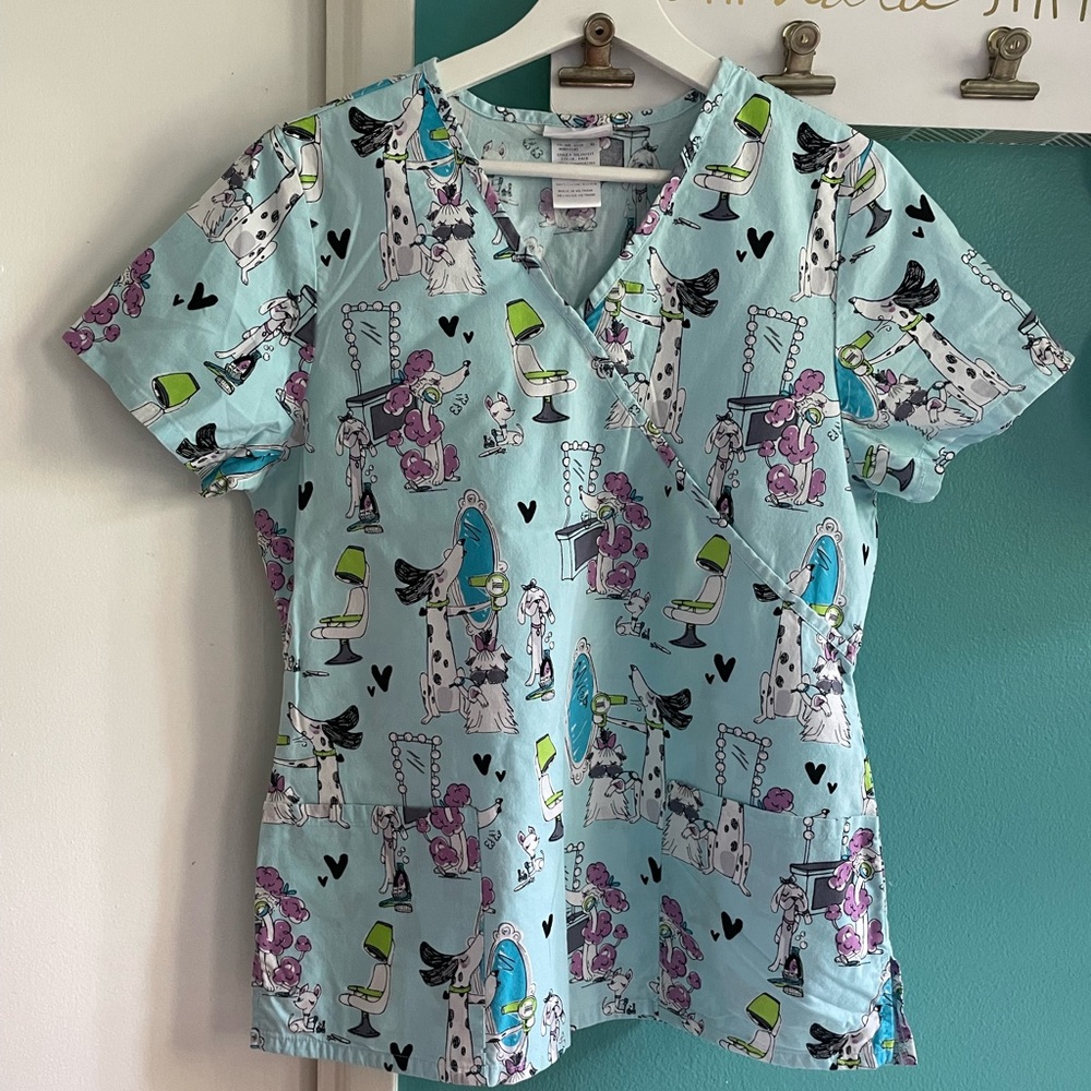 Scrubstar top